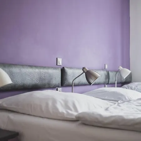 Cybulskiego Guest Pensionat 3*