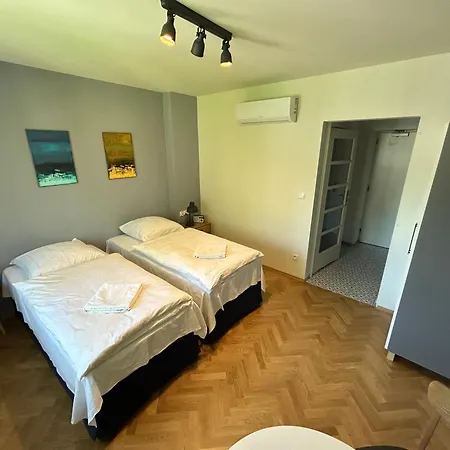 Cybulskiego Guest Pensionat 3*
