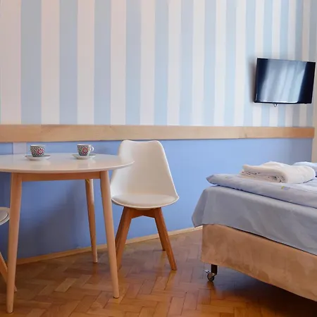 Cybulskiego Guest Pensionat